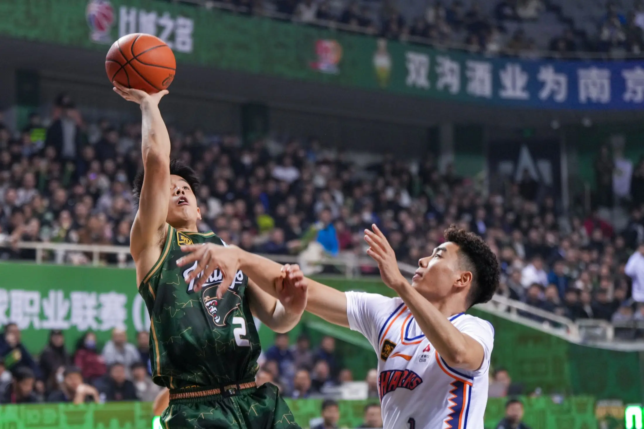 包含加时末段突围战来临，辽宁本钢围绕亚冠篮板制胜，赛场秩序良好，球队文化被再次提及的词条