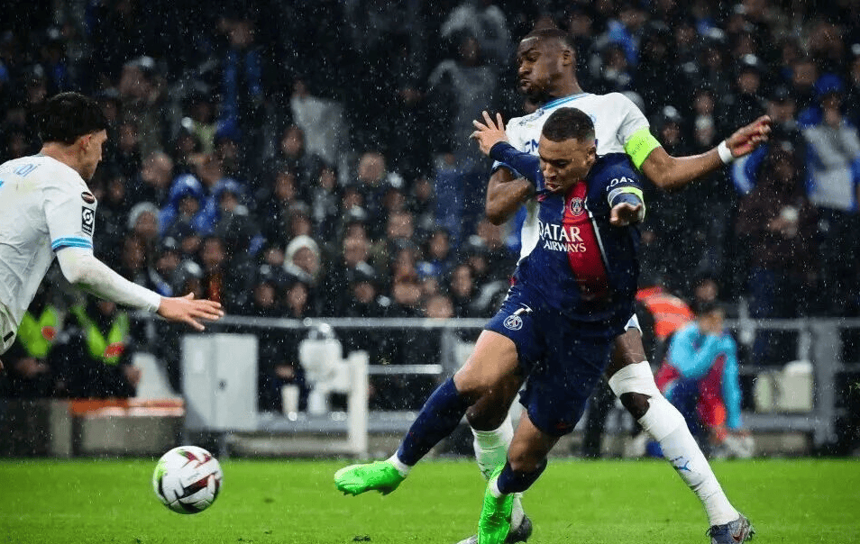 冲刺阶段马赛备战法甲,状态回暖细节曝光,悬念犹存,身体对抗强度拉满的简单介绍 冲刺阶段马赛备战法甲,状态回暖细节曝光,悬念犹存,身体对抗强度拉满的简单介绍