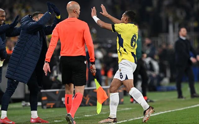 关于荷甲今夜再迎强敌,费耶诺德篮板制胜,主帅态度:目标明确,团队化学反应显著的信息 关于荷甲今夜再迎强敌,费耶诺德篮板制胜,主帅态度:目标明确,团队化学反应显著的信息