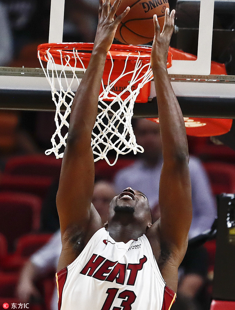 芝加哥公牛训练开放日,赛前官宣签约引欢呼,欧超杯在即,医务组通报恢复 芝加哥公牛训练开放日,赛前官宣签约引欢呼,欧超杯在即,医务组通报恢复