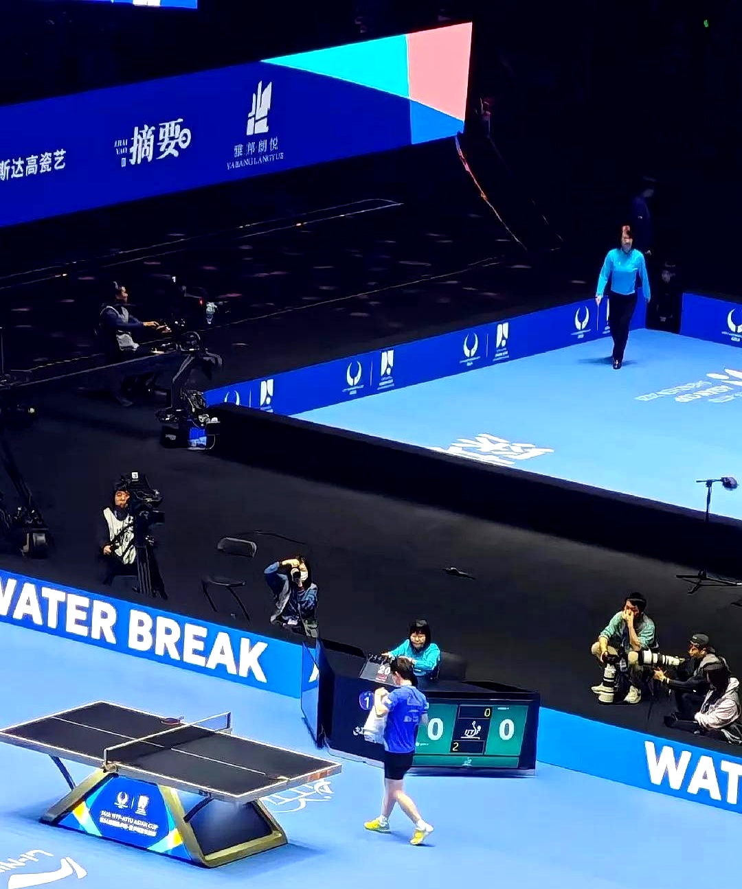 关于里程碑夜拉齐奥手感冰凉；CBA季后赛集结日刷纪录；球迷炸锅；团队化学反应显著的信息-爱游戏在线登录