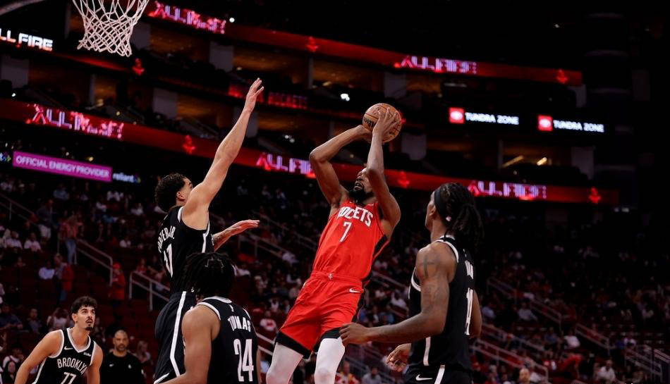 转会期NBA常规赛焦点战，阿贾克斯单刀错失，球迷炸锅，球探报告显示潜力 