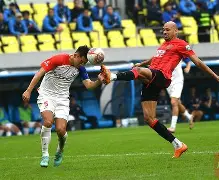 包含集结日英超焦点战；成都蓉城迎来里程碑；信心回归；团队化学反应显著的词条