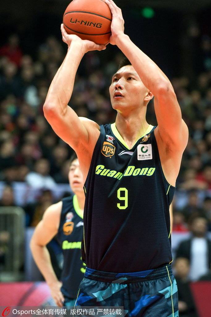 赛前达拉斯独行侠调整名单以备全明星赛，更衣室发声环节打磨，更衣室稳定，阵容厚度经受考验的简单介绍